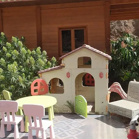 The Mountain House * Las Palmas de Gran Canaria